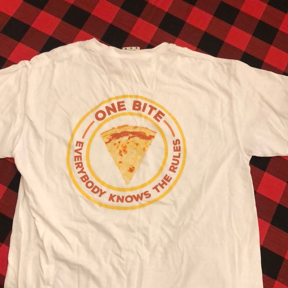 Barstool Sports One Bite T-Shirt Size M